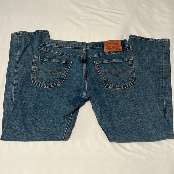 Levi’s 501 Button Fly Straight Leg Jeans - Picture 2 of 6